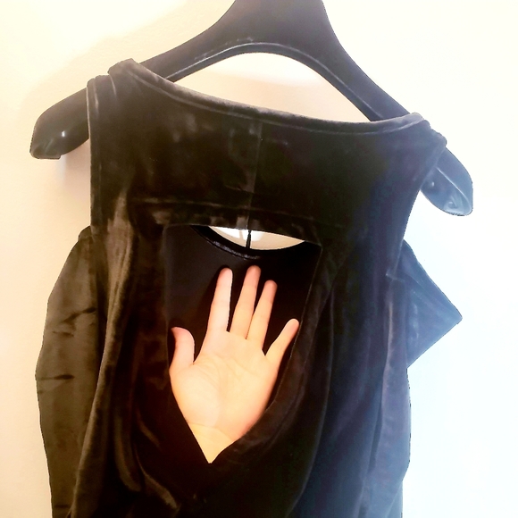 NEW CHASER Mini Dress Black Velvet Party  Boat Neck Cold-Shoulder Long Sleeve - Picture 7 of 11